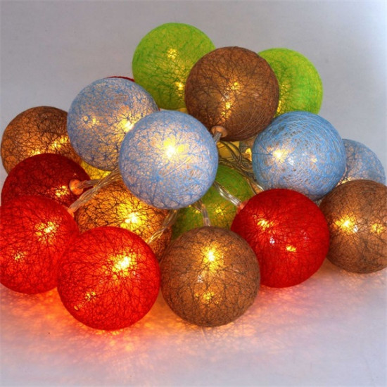 IRIS Gömb alakú 6cm/színes fonott/3m/barna-piros-kék-zöld/20db LED-es/USB-s fénydekoráció  (104-29)