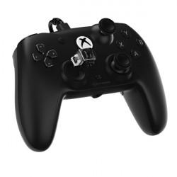 Hyperkin M01638-BK Competitor Xbox Series|One/Windows 11|10 Xbox liszenszelt vezetékes fekete kontroller